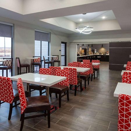 La Quinta Inn & Suites By Wyndham Coralville Iowa City Esterno foto