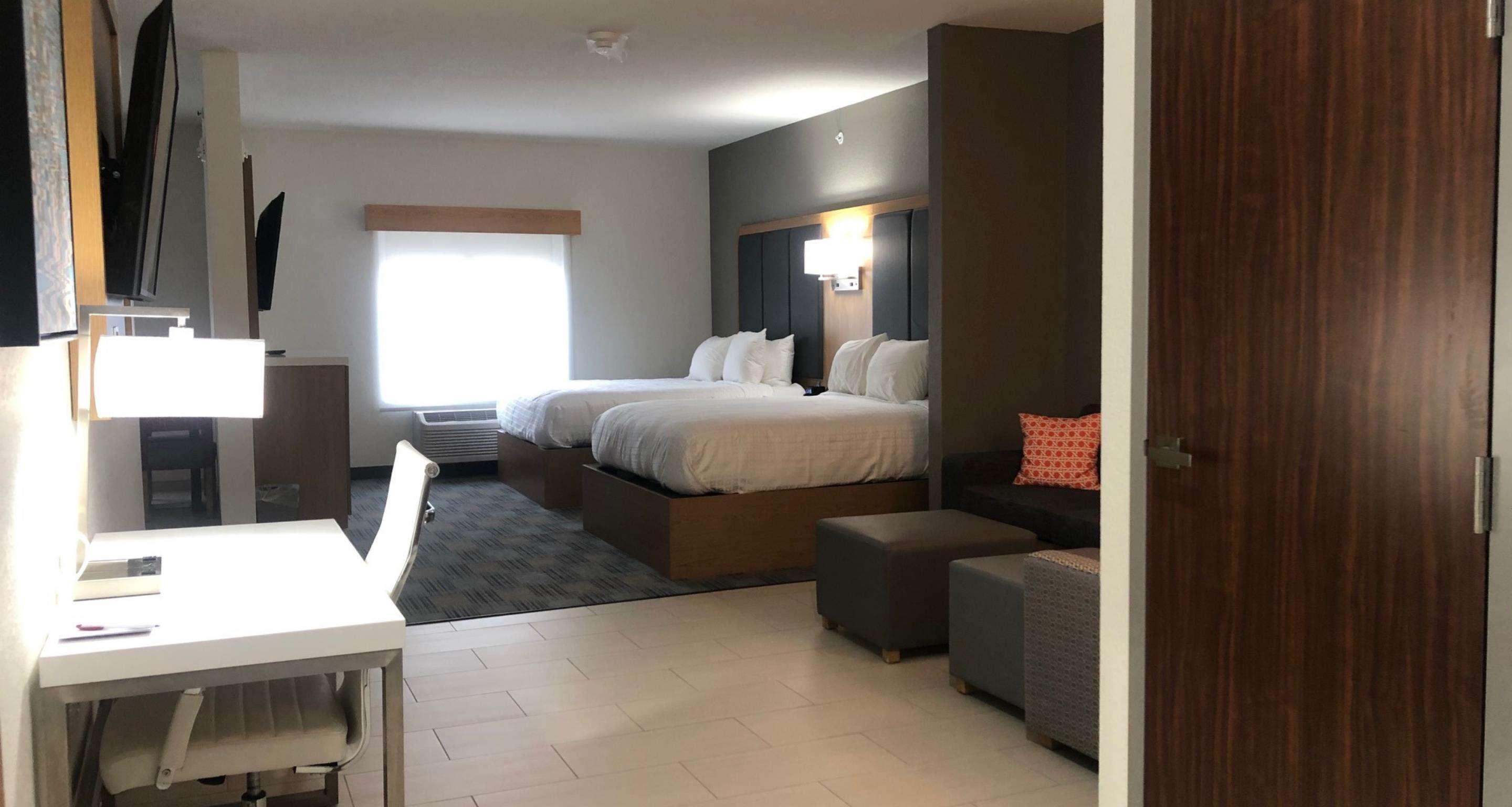 La Quinta Inn & Suites By Wyndham Coralville Iowa City Esterno foto