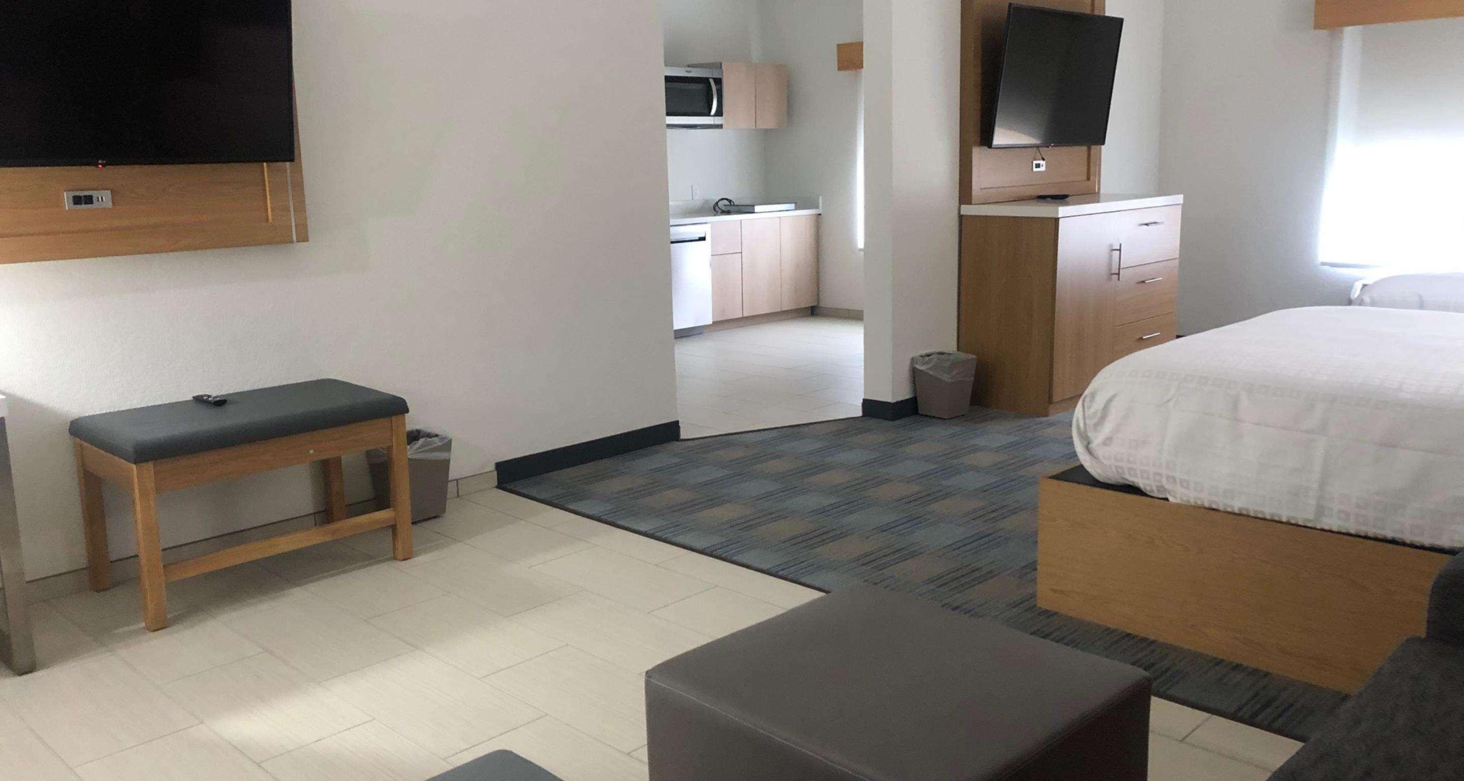 La Quinta Inn & Suites By Wyndham Coralville Iowa City Esterno foto