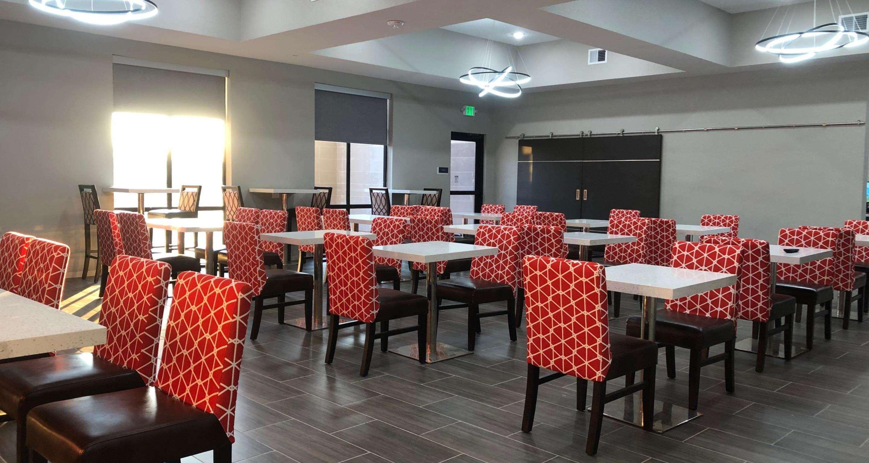 La Quinta Inn & Suites By Wyndham Coralville Iowa City Esterno foto