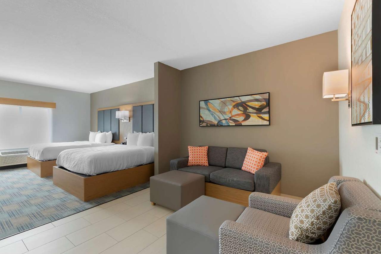 La Quinta Inn & Suites By Wyndham Coralville Iowa City Esterno foto