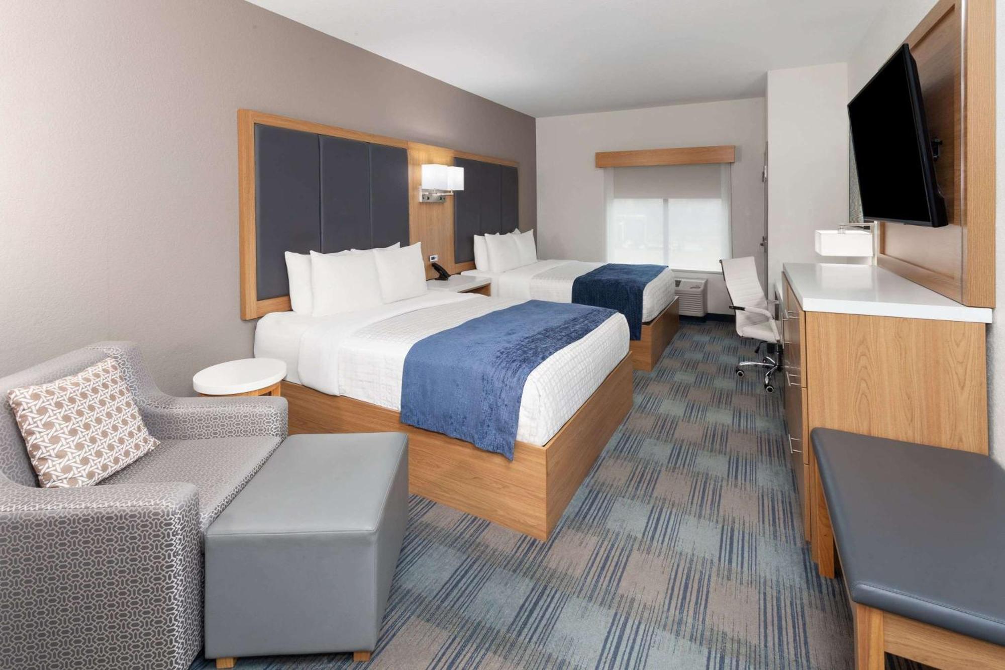 La Quinta Inn & Suites By Wyndham Coralville Iowa City Esterno foto